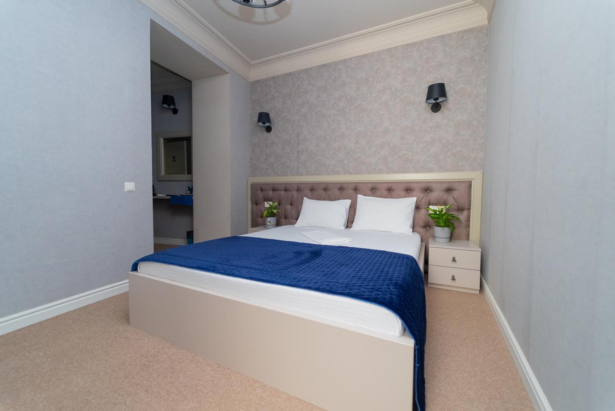 אודסה Maner Hotel מראה חיצוני תמונה